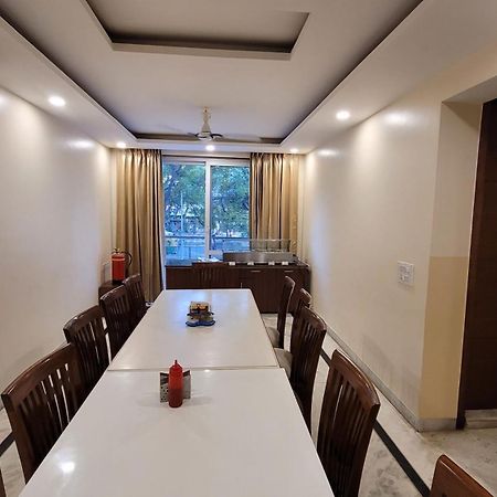 Hotel Jmd Residency Nuova Delhi Esterno foto