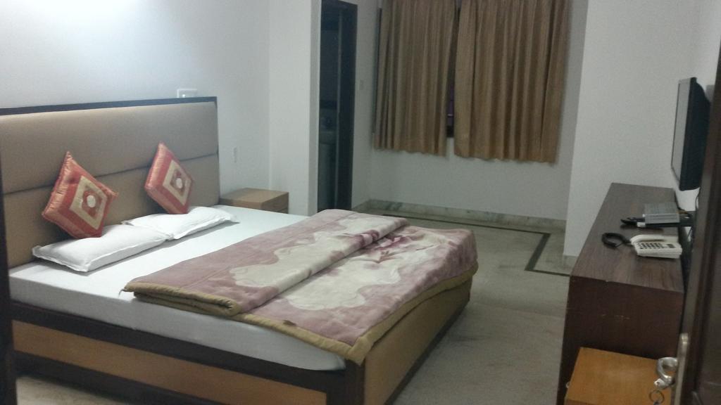 Hotel Jmd Residency Nuova Delhi Camera foto