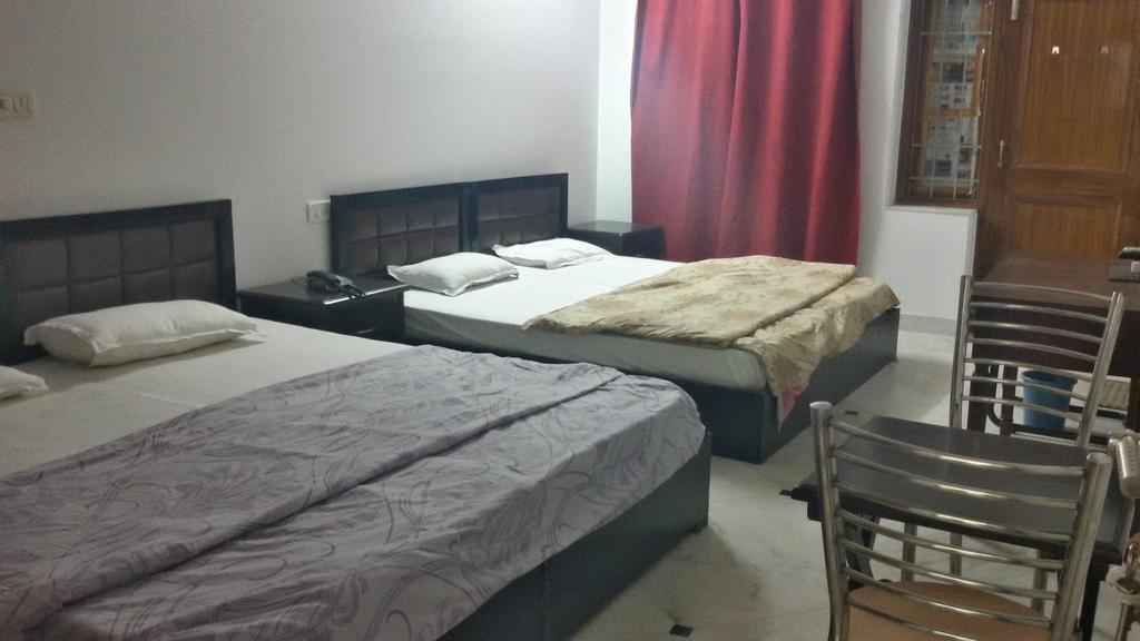 Hotel Jmd Residency Nuova Delhi Camera foto